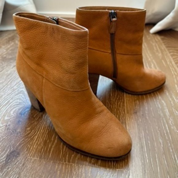 Cole Haan x Nike Air Cassidy Ankle Bootie - Picture 3 of 5